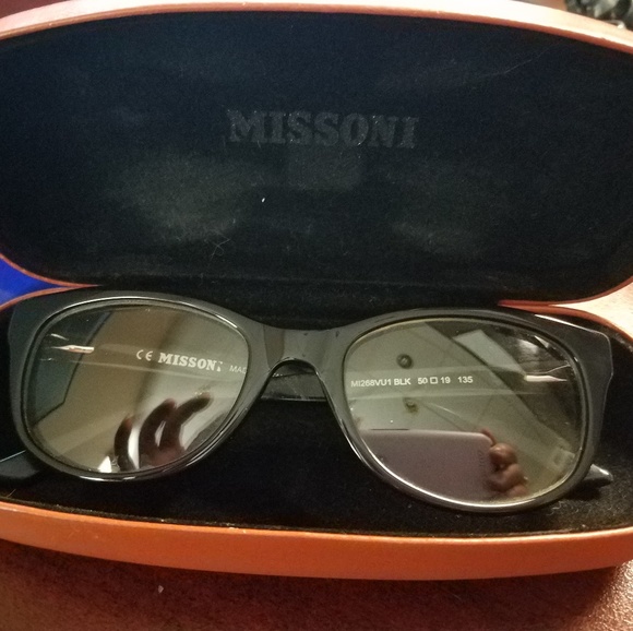 Missoni Accessories - Missoni glasses